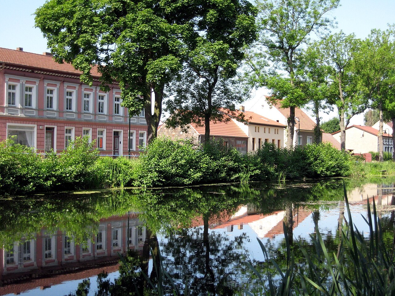 Zerpenschleuse: Wasserwege und Ortsgeschichte entdecken