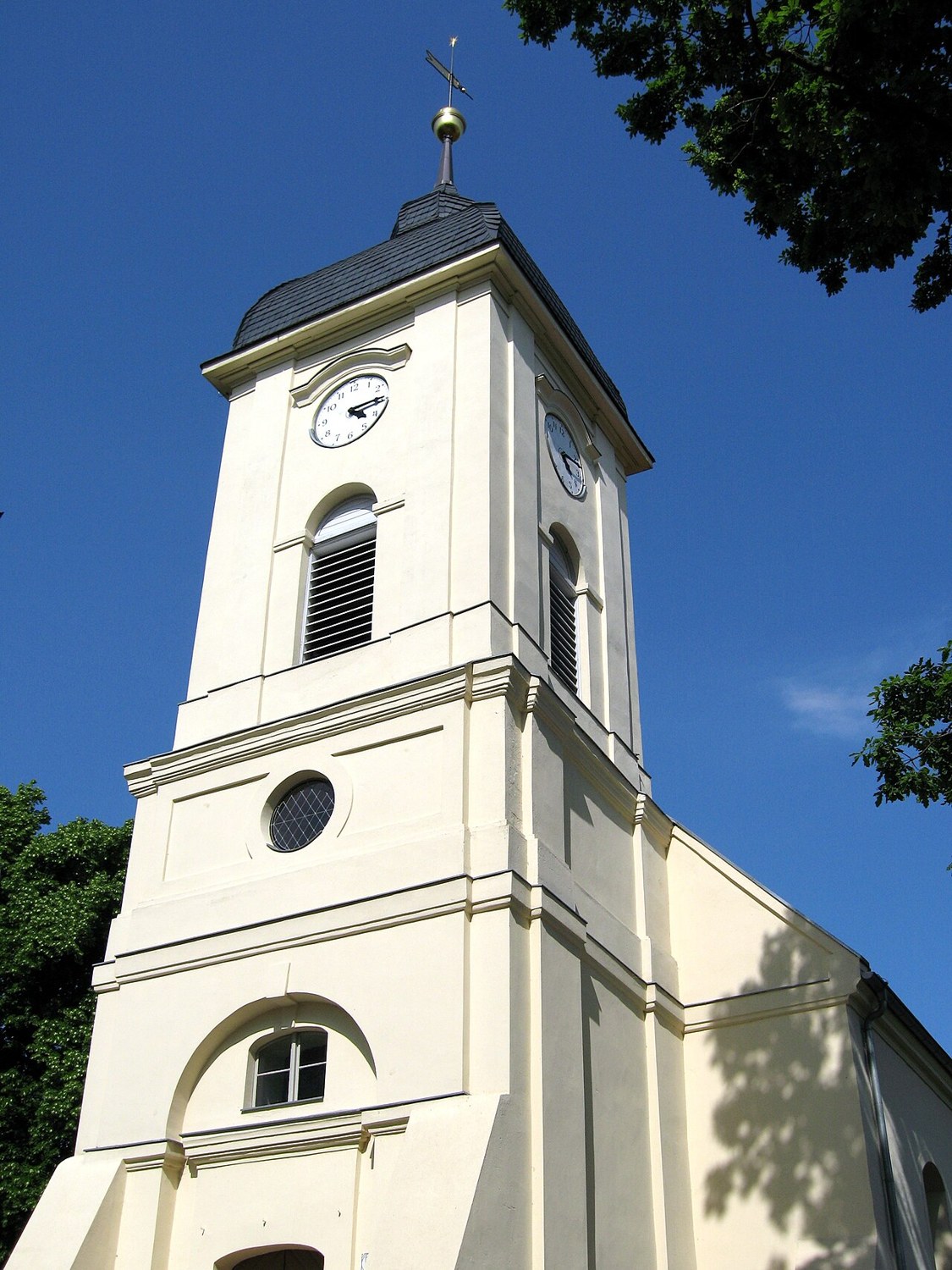Klosterfelde: Einen Ortsbesuch mit kleinen Entdeckungen planen