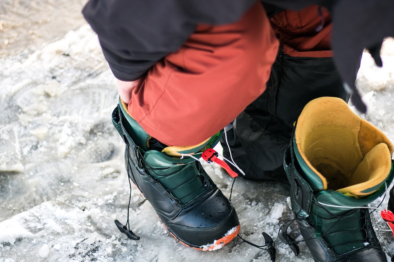 Schuhe für Wald- und Uferwege passend auswählen